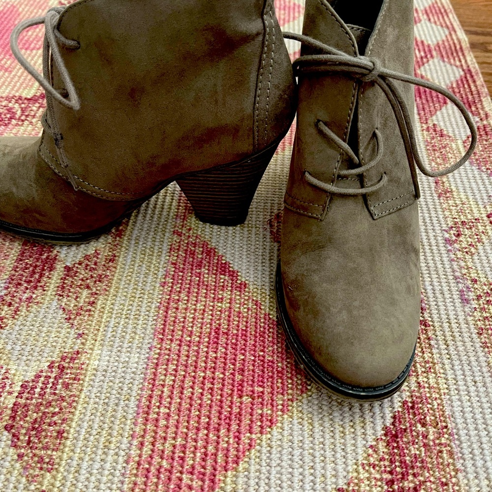 Ankle booties